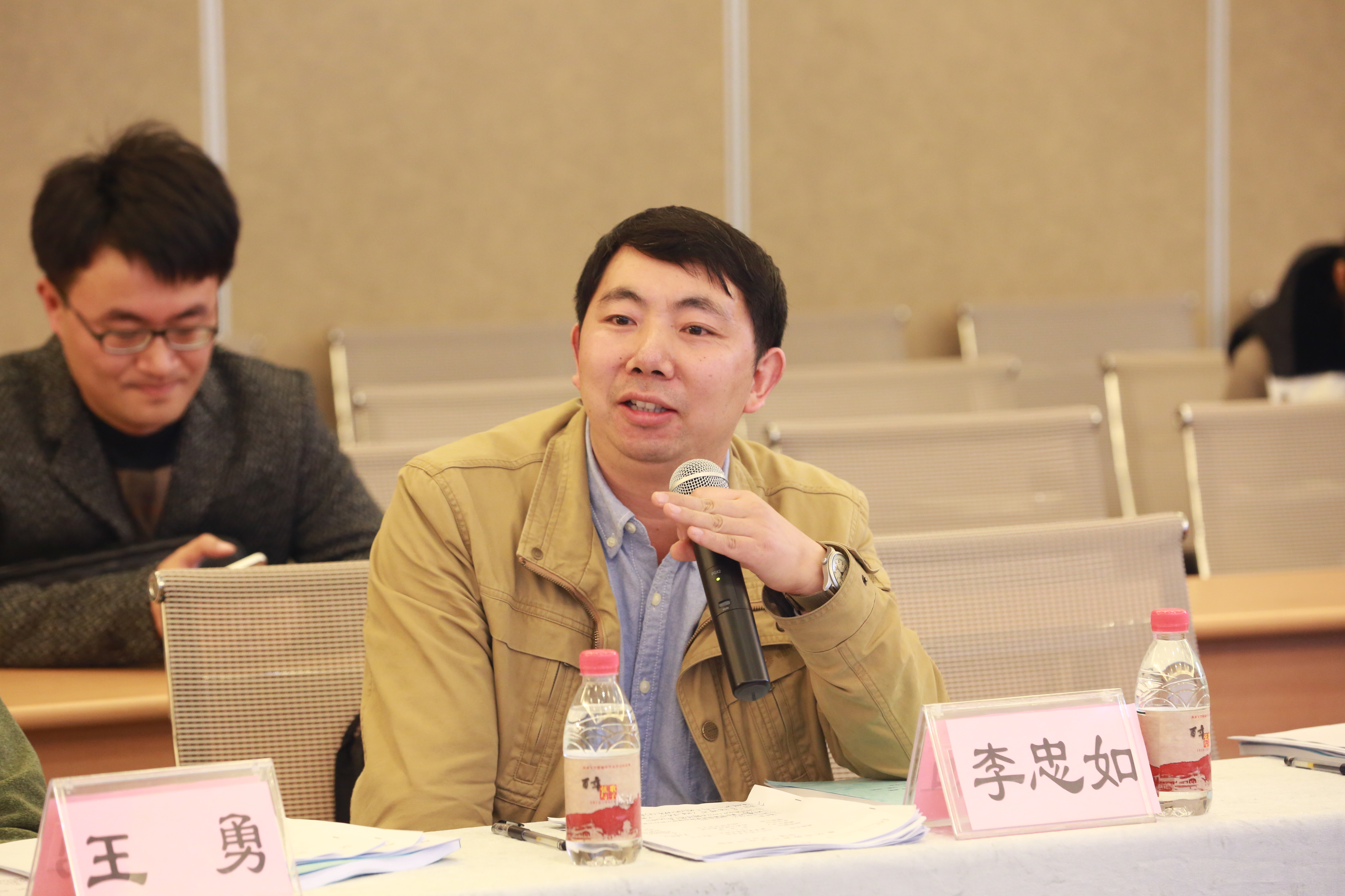 课题为导,引领我校科研开花结果 ——“十二五”规划课题开、结题报告会顺利举行