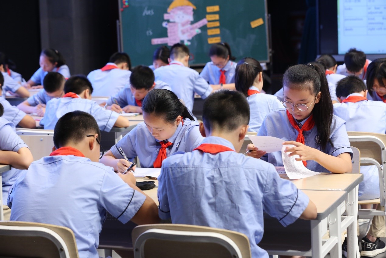 巴渝“高手” “论道”附中 ——2019年重庆市初中英语教研工作会议在西南大学附属中学召开。